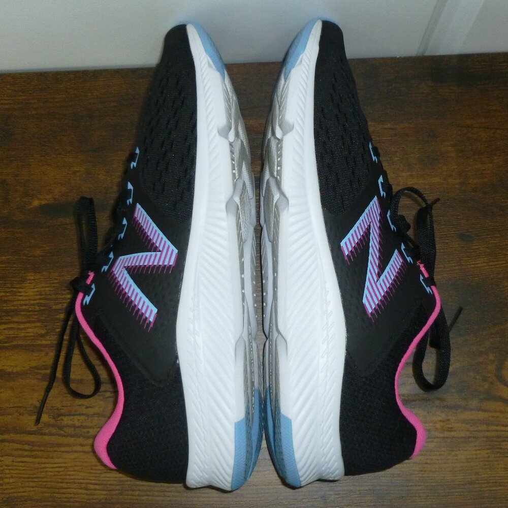 New Balance 750 v1 Sneakers in Black/Pink/Blue - Picture 8 of 15